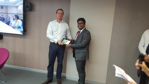 Aayush Saxena receiving the Barclays Leadership Values Award
